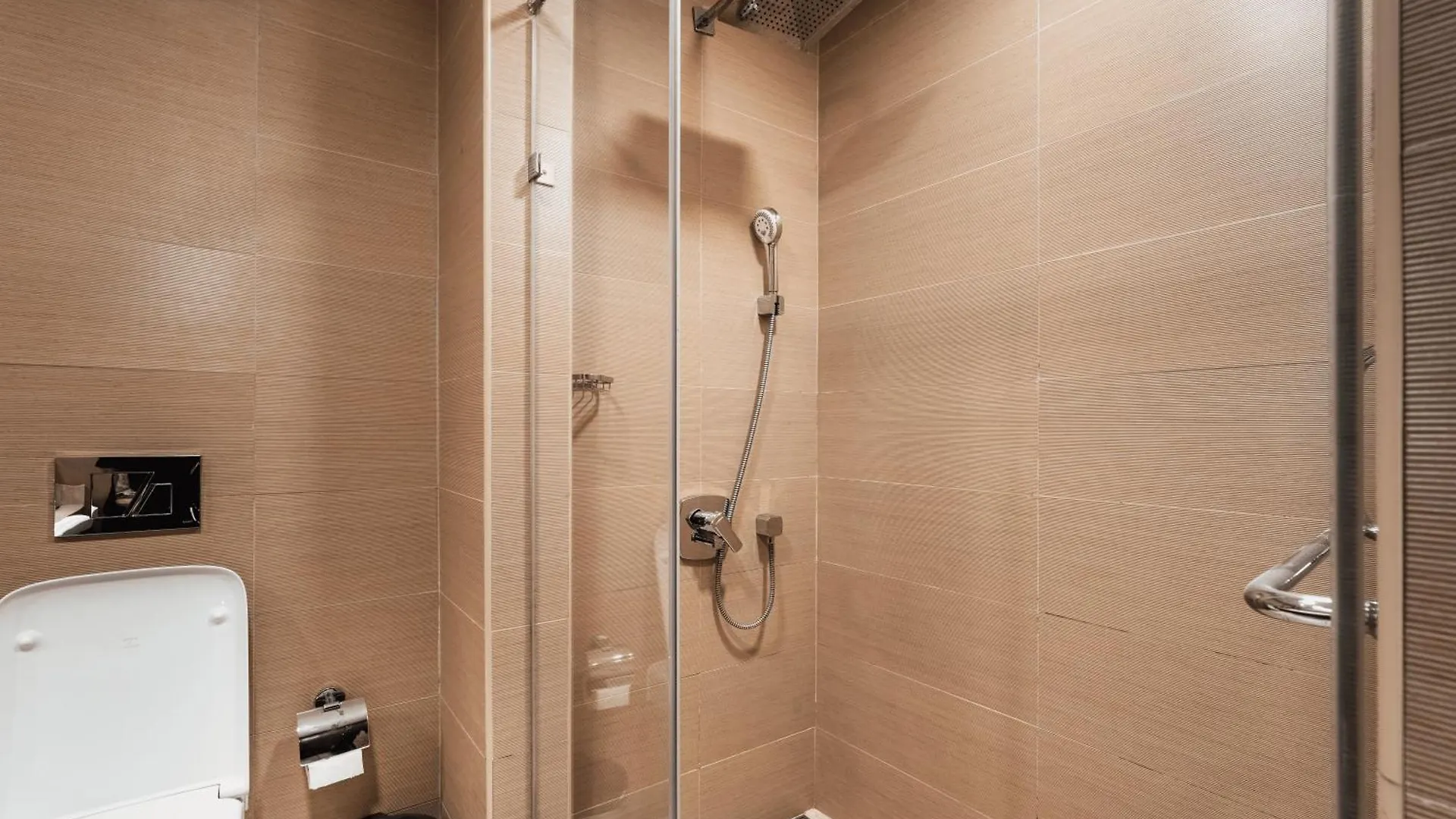 Izzzi - One Bedroom Apartment, Sparkle Tower دبي 0*,  الإمارات العربية المتحدة